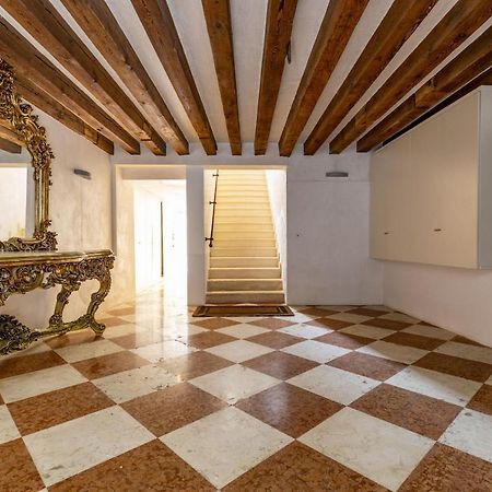 Gondola Luxury - Campo Santi Filippo E Giacomo By Wonderful Italy Venesia Bagian luar foto